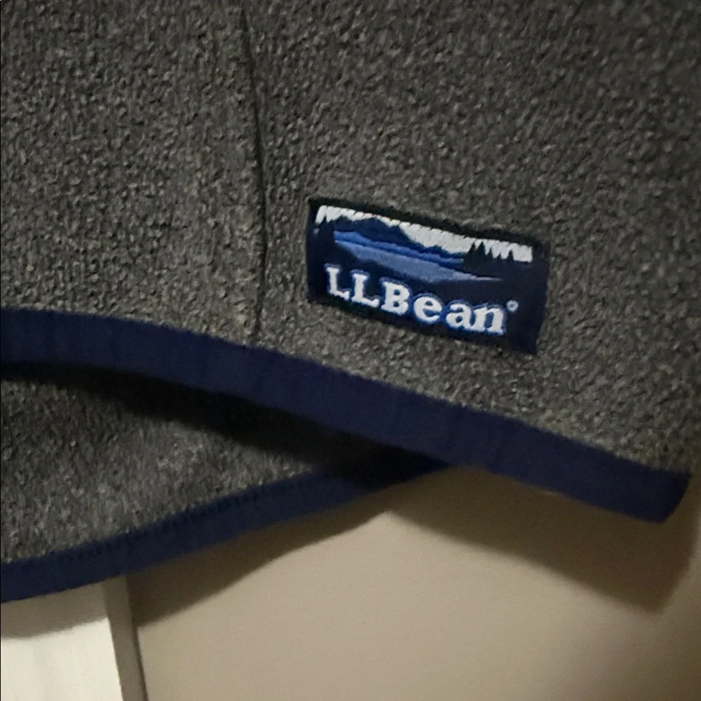 L.L. Bean Women’s Gray Quarter-Zip Fleece Pullover – Size Medium - Picture 3 of 8